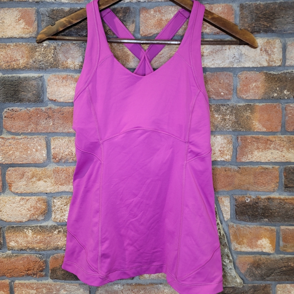 Lululemon tank top